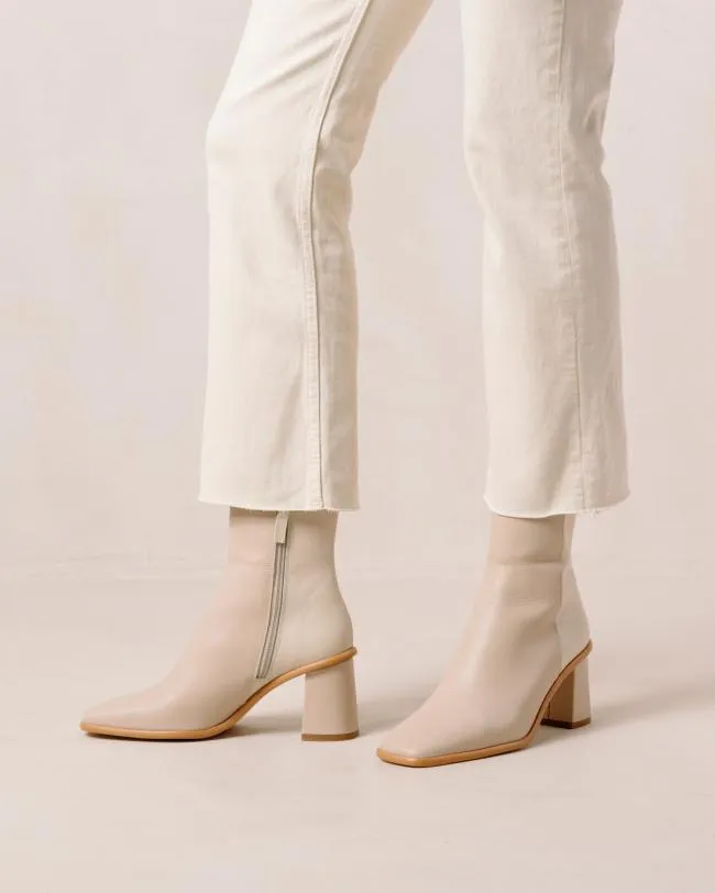 ALOHAS Boots West 8211 Cream And Beige Leather Boots 8211 Women