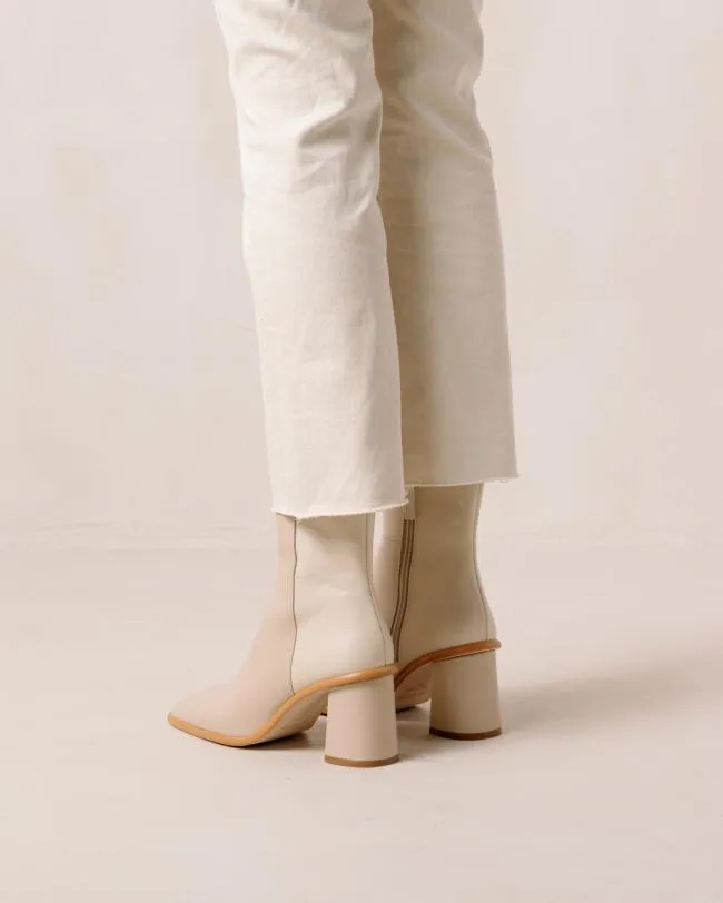 ALOHAS Boots West 8211 Cream And Beige Leather Boots 8211 Women