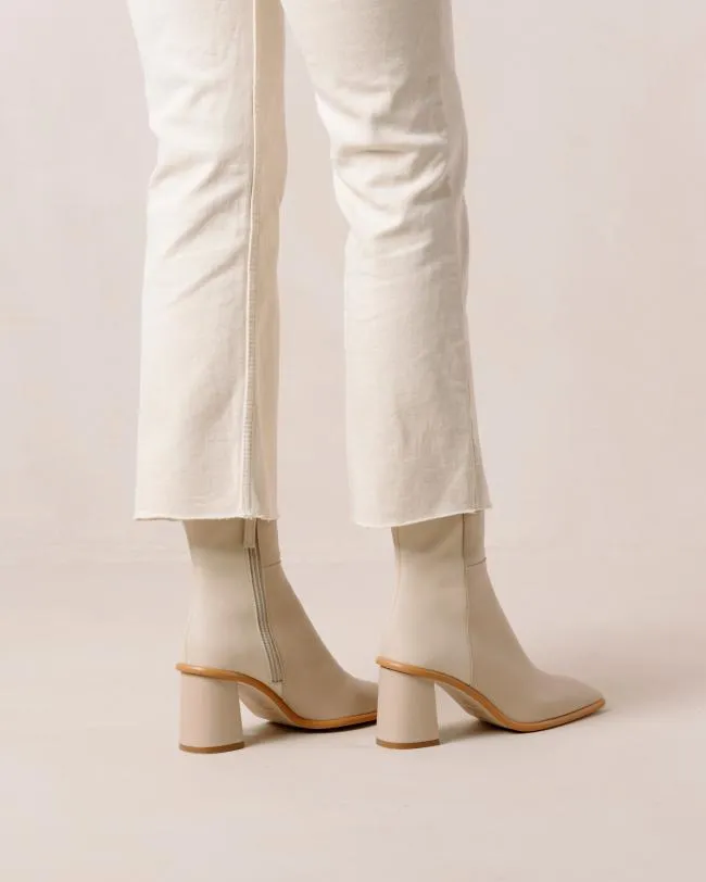 ALOHAS Boots West 8211 Cream And Beige Leather Boots 8211 Women