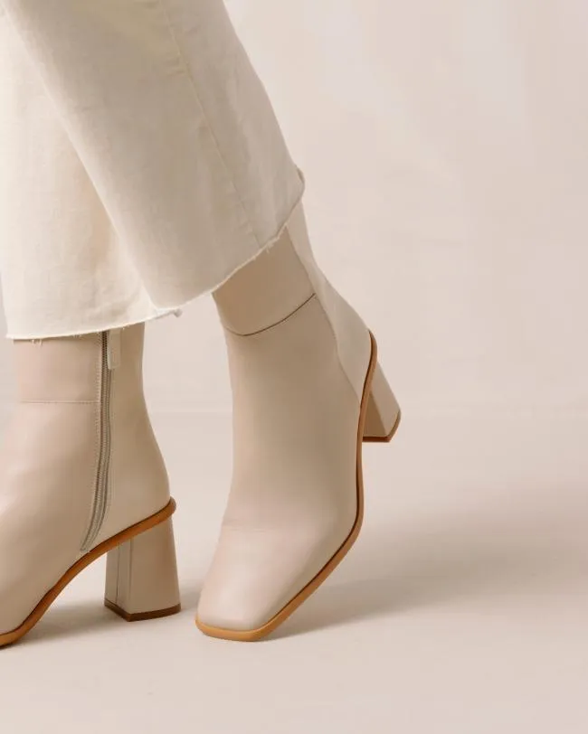 ALOHAS Boots West 8211 Cream And Beige Leather Boots 8211 Women