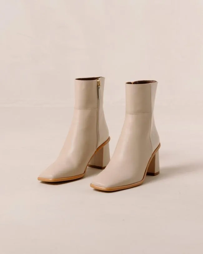 ALOHAS Boots West 8211 Cream And Beige Leather Boots 8211 Women
