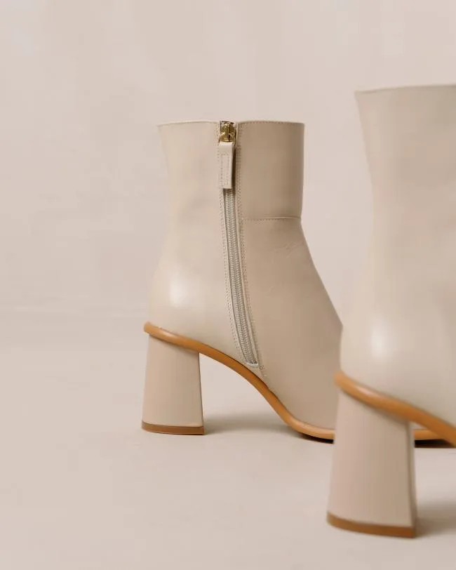 ALOHAS Boots West 8211 Cream And Beige Leather Boots 8211 Women