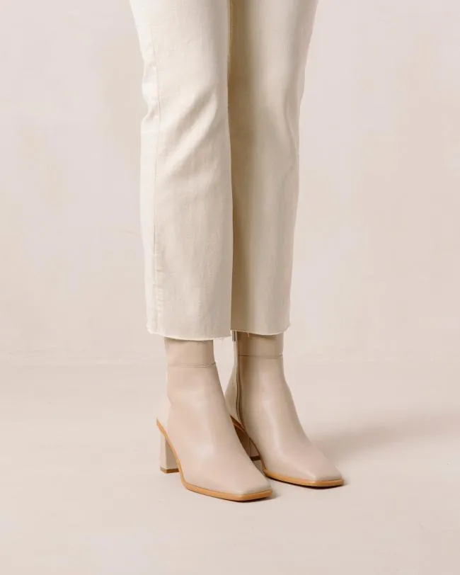 ALOHAS Boots West 8211 Cream And Beige Leather Boots 8211 Women