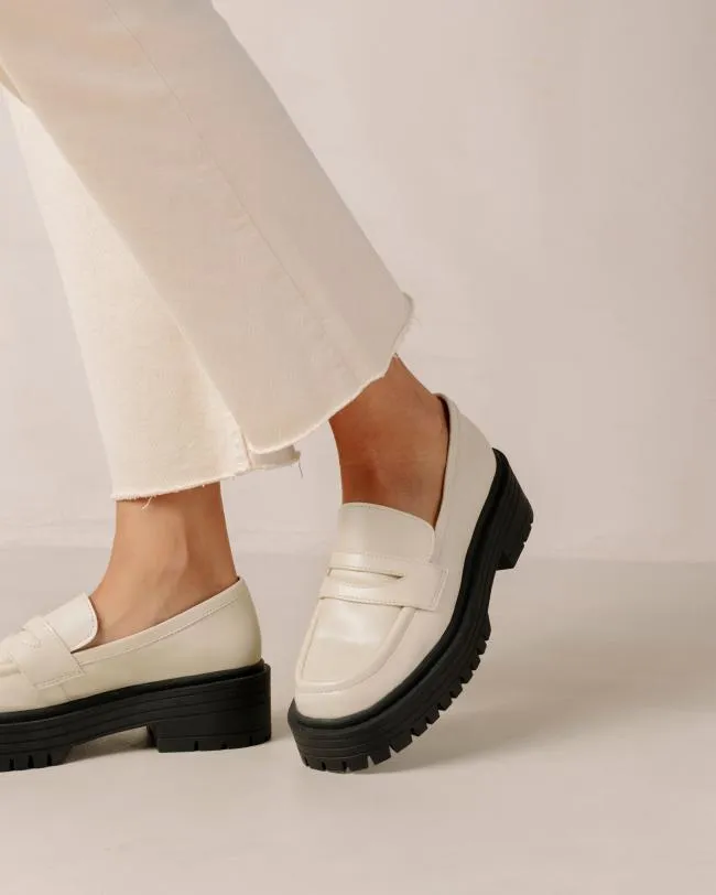 ALOHAS Loafers Mask 8211 White Vegan Leather Loafers 8211 Women
