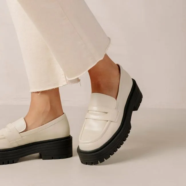ALOHAS Loafers Mask 8211 White Vegan Leather Loafers 8211 Women