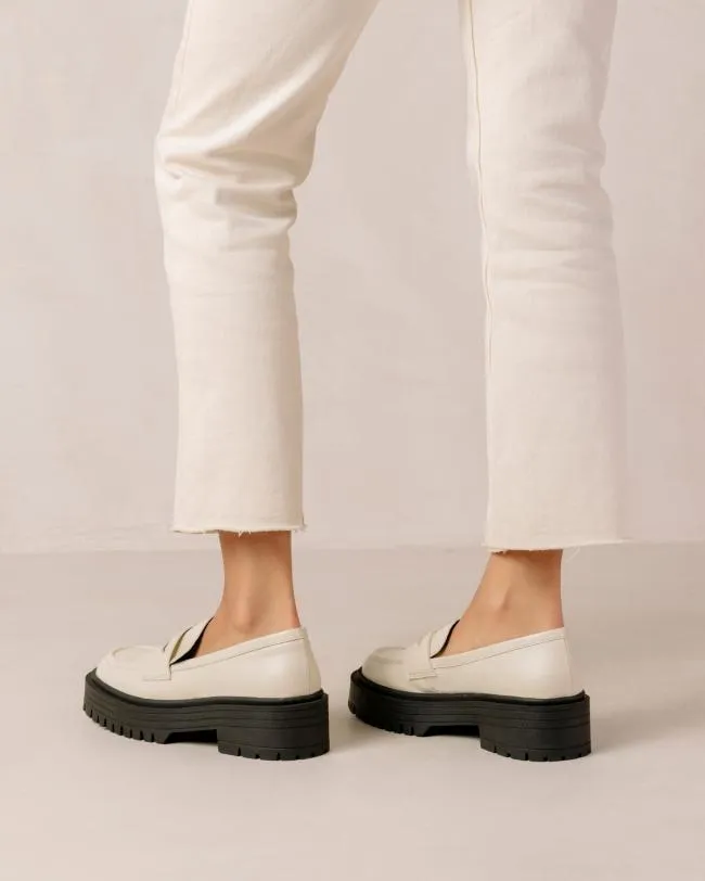 ALOHAS Loafers Mask 8211 White Vegan Leather Loafers 8211 Women