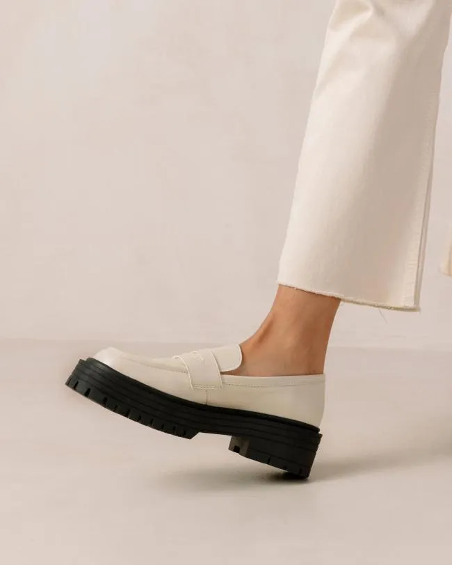 ALOHAS Loafers Mask 8211 White Vegan Leather Loafers 8211 Women