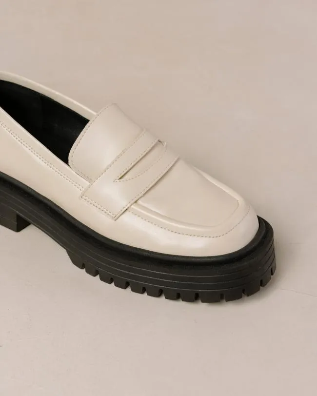 ALOHAS Loafers Mask 8211 White Vegan Leather Loafers 8211 Women