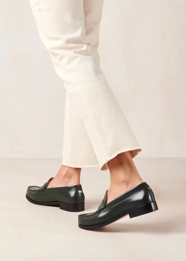 ALOHAS Loafers Rivet 8211 Green Leather Loafers 8211 Women