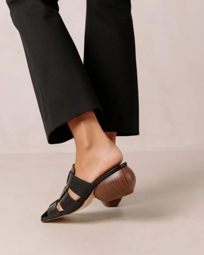 ALOHAS Mules Ruby 8211 Black Woven Leather Mules 8211 Women