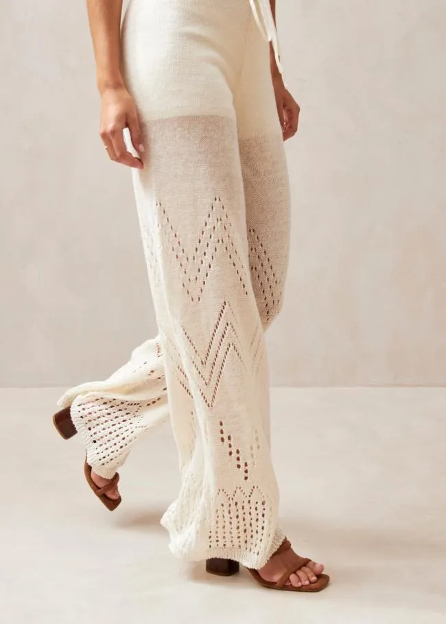 ALOHAS Pants Capri 8211 Beige Crochet Pants 8211 Women