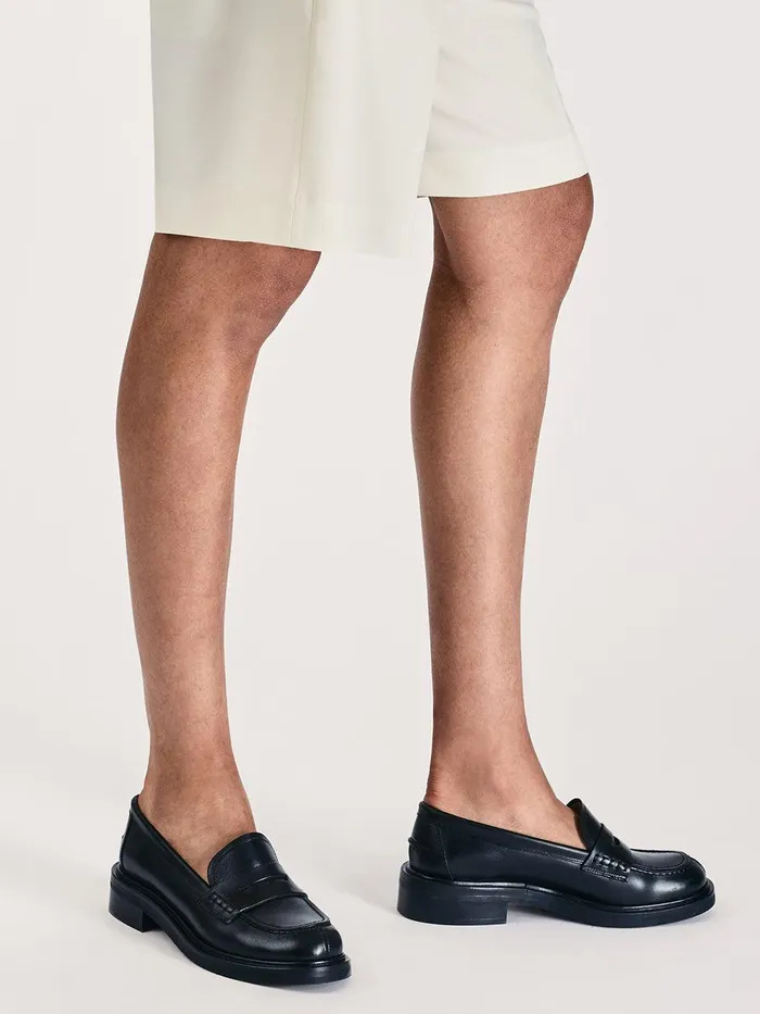 ATP Atelier Flats Albaredo Black Leather Loafers Black 8211 Women