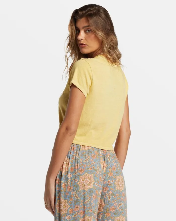 Billabong Graphic Tees and Tanks Feel The Heat TShirt Mellow Daze 8211 Women Billabong Graphic Tees and Tanks Feel The Heat TShirt Mellow Daze 8211 Women