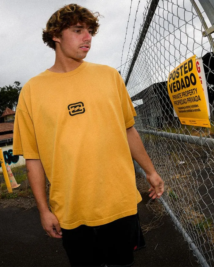 Billabong Wave Washed Essentials Bracket Wave OG TShirt Mustard 8211 Men