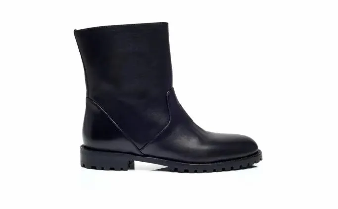 Boots Women Manolo Blahnik MOTOSABlack Calf Leather Ankle Boots Boots Women Manolo Blahnik MOTOSABlack Calf Leather Ankle Boots
