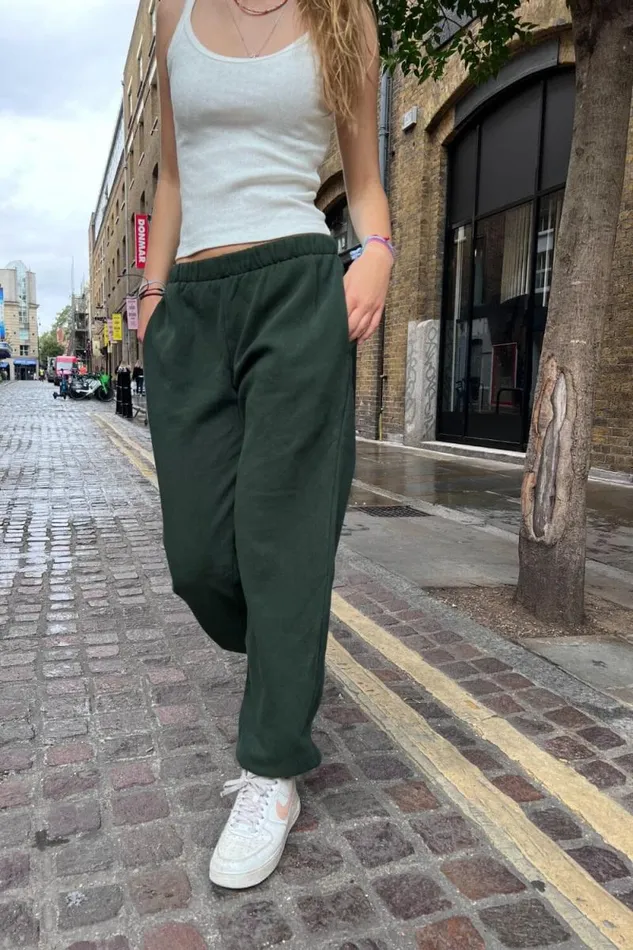 Brandy Melville Sweatpants and Sweatshirts Rosa Sweatpants Dark Green 8211 Women Brandy Melville Sweatpants and Sweatshirts Rosa Sweatpants Dark Green 8211 Women