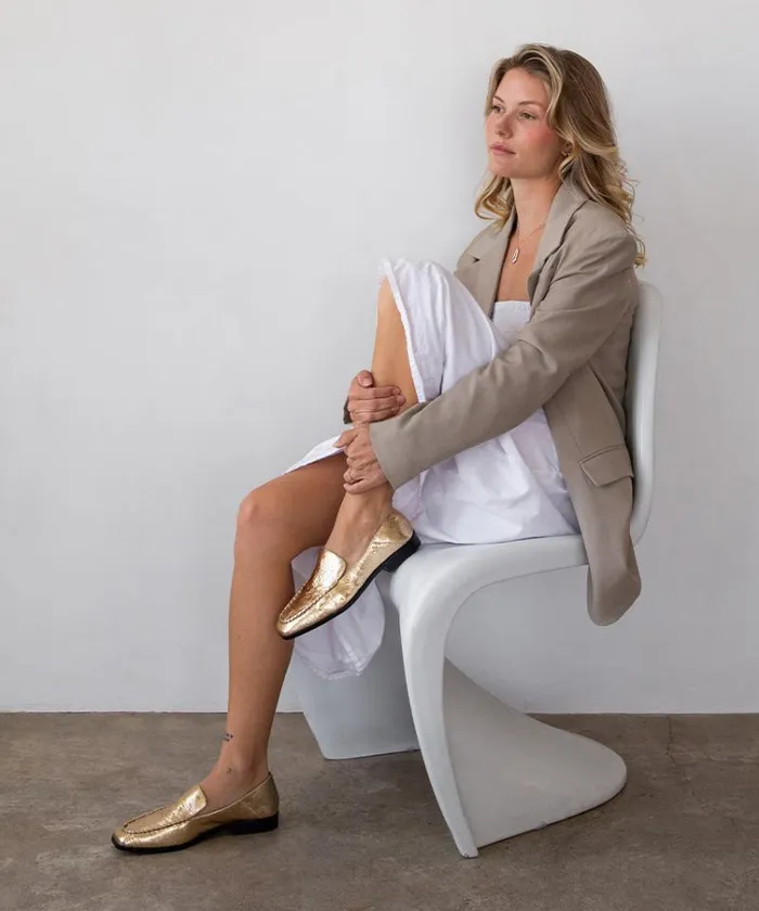Dolce Vita Beny Flats Gold Distressed Leather Women Flats and Loafers