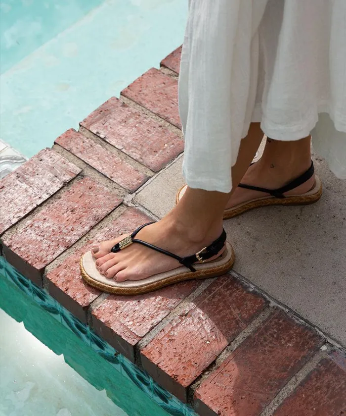 Dolce Vita Meryl Sandals Black Leather Women Sandals