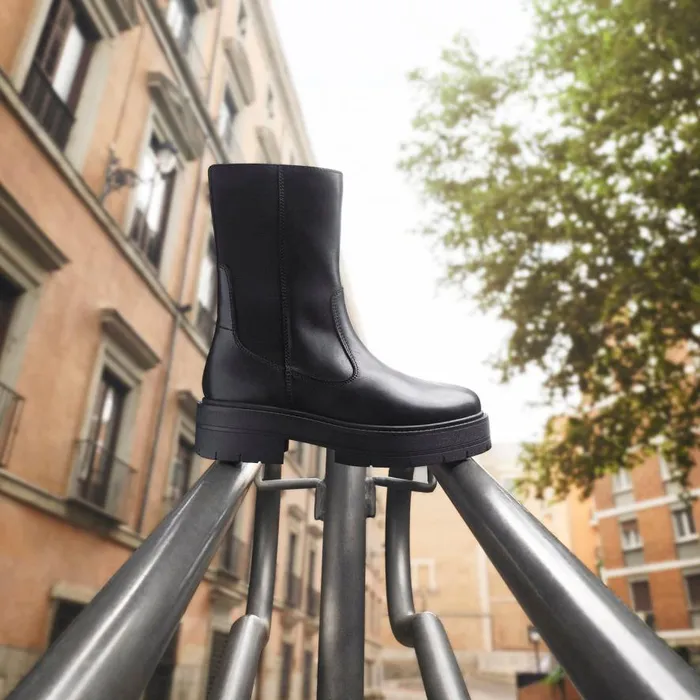 Geox Ankle Boots SPHERICA EC7 K Chelsea Boots Black Woman Geox Black 8211 Woman