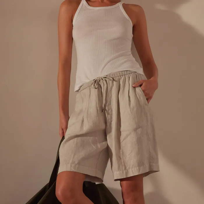 James Perse Shorts Pleated Linen Bermuda Short Salt Pigment 8211 Women