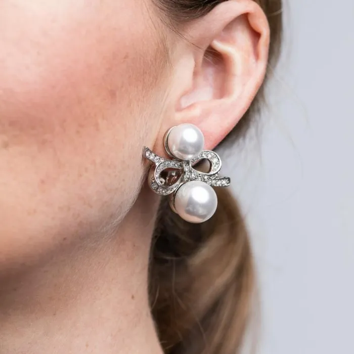 Kenneth Jay Lane Clear Crystal Earrings Women Silver And Crystal Double Pearl Bow Clip Earrings Kenneth Jay Lane Clear Crystal Earrings Women Silver And Crystal Double Pearl Bow Clip Earrings