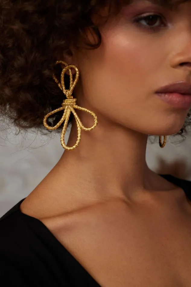 Kenneth Jay Lane Metallic Finish Earrings Women Satin Gold Bow Clip On Earrings Kenneth Jay Lane Metallic Finish Earrings Women Satin Gold Bow Clip On Earrings
