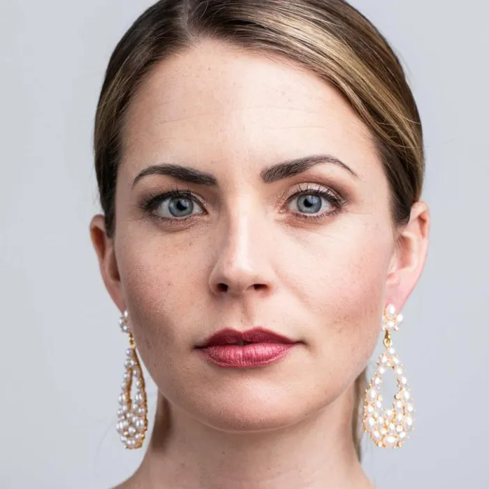 Kenneth Jay Lane Pearl Earrings Women White Pearl Cabochon Teardrop Pierced Earrings