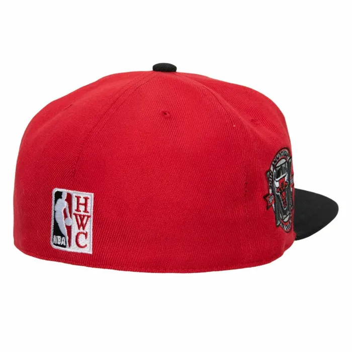 Men039sWomen039s Fitted 163 Styles Mitchell and Ness Team Side Fitted HWC Chicago Bulls Men039sWomen039s Fitted 163 Styles Mitchell and Ness Team Side Fitted HWC Chicago Bulls