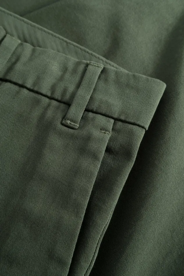 Men Norse Projects Trousers Aros Slim Light Stretch Chino Spruce Green
