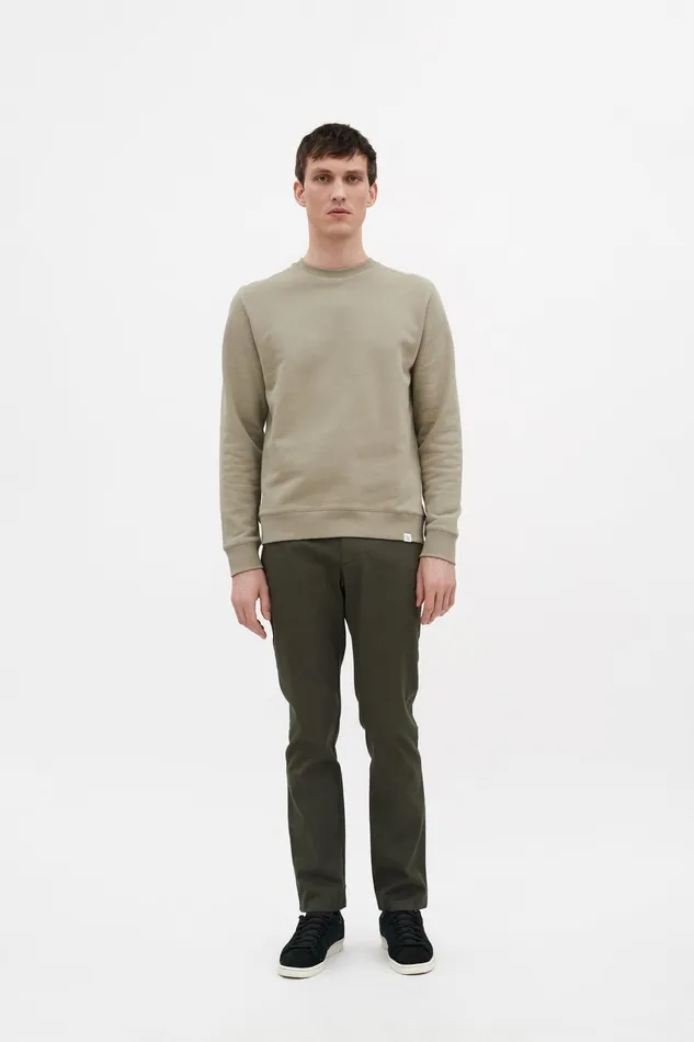 Men Norse Projects Trousers Aros Slim Light Stretch Chino Spruce Green