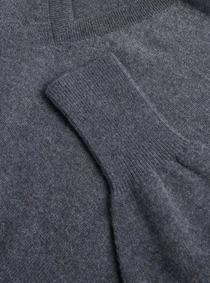 Men Paul Stuart Sweaters Classic Cashmere Double Ply VNeck Sweater Granite