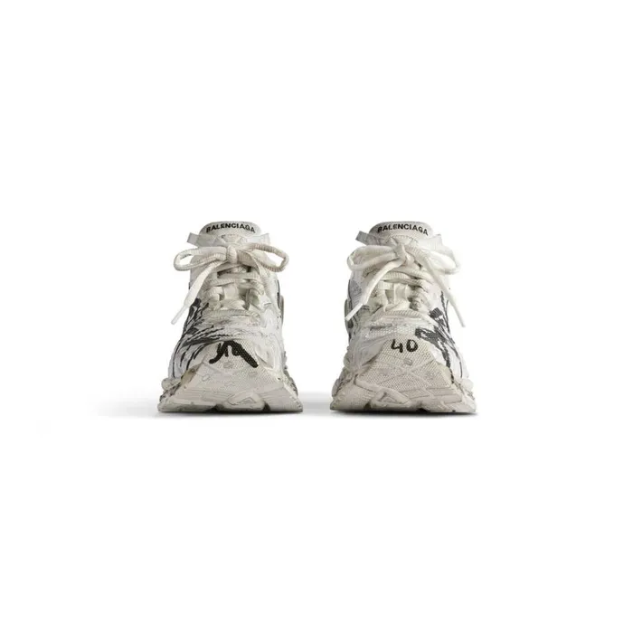 Men Trainers Balenciaga Runner Graffiti Trainers In White