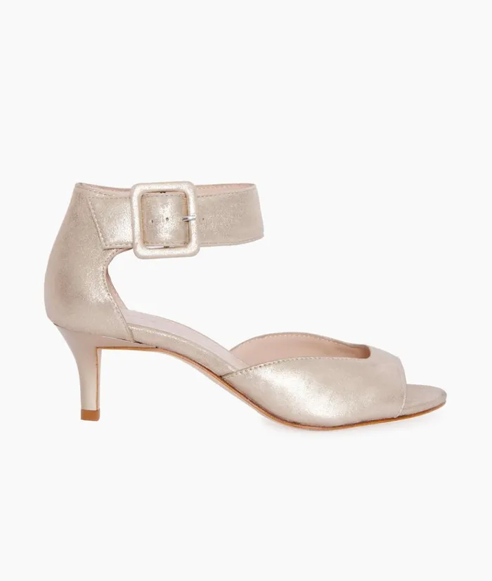Pelle Moda Berlin Low Heel 8211 Gold Platinum Gold Metallic Suede Women Low Heels Pelle Moda Berlin Low Heel 8211 Gold Platinum Gold Metallic Suede Women Low Heels