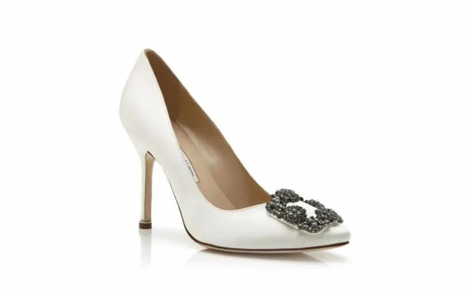 Pumps Women Manolo Blahnik HANGISIWhite Satin Jewel Buckle Pumps Pumps Women Manolo Blahnik HANGISIWhite Satin Jewel Buckle Pumps