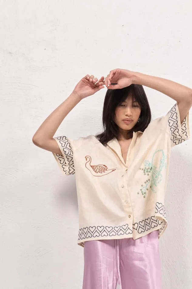 Shirts Women VRG GRL Natalia Linen Shirt Cream Shirts Women VRG GRL Natalia Linen Shirt Cream