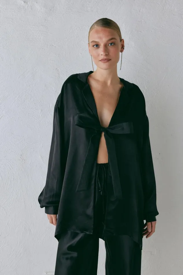 Shirts Women VRG GRL Rae Satin Top Black