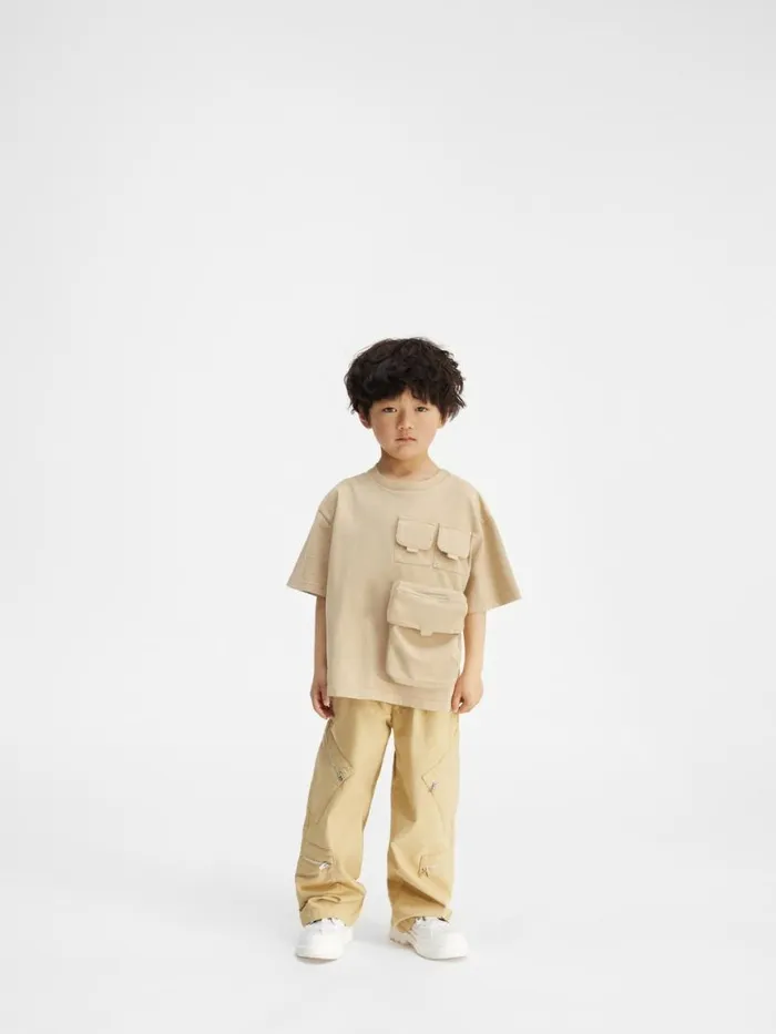 The Bolso Kids039 Tshirt Dark Beige WomenMen JACQUEMUS Tops