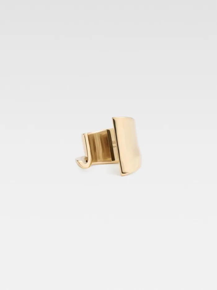 The J Ring Light Gold Women JACQUEMUS Jewellery The J Ring Light Gold Women JACQUEMUS Jewellery