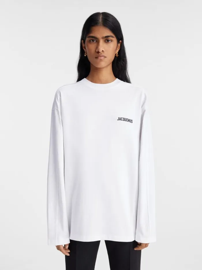 The Montaigne Tshirt Montaigne White WomenMen JACQUEMUS Tshirts The Montaigne Tshirt Montaigne White WomenMen JACQUEMUS Tshirts