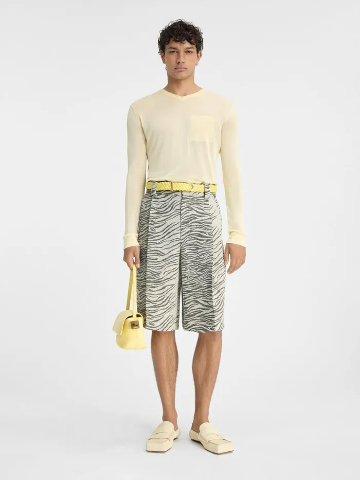 The Navega Shorts Jacquard Mottled Zebra Black Men JACQUEMUS Trousers and Shorts The Navega Shorts Jacquard Mottled Zebra Black Men JACQUEMUS Trousers and Shorts