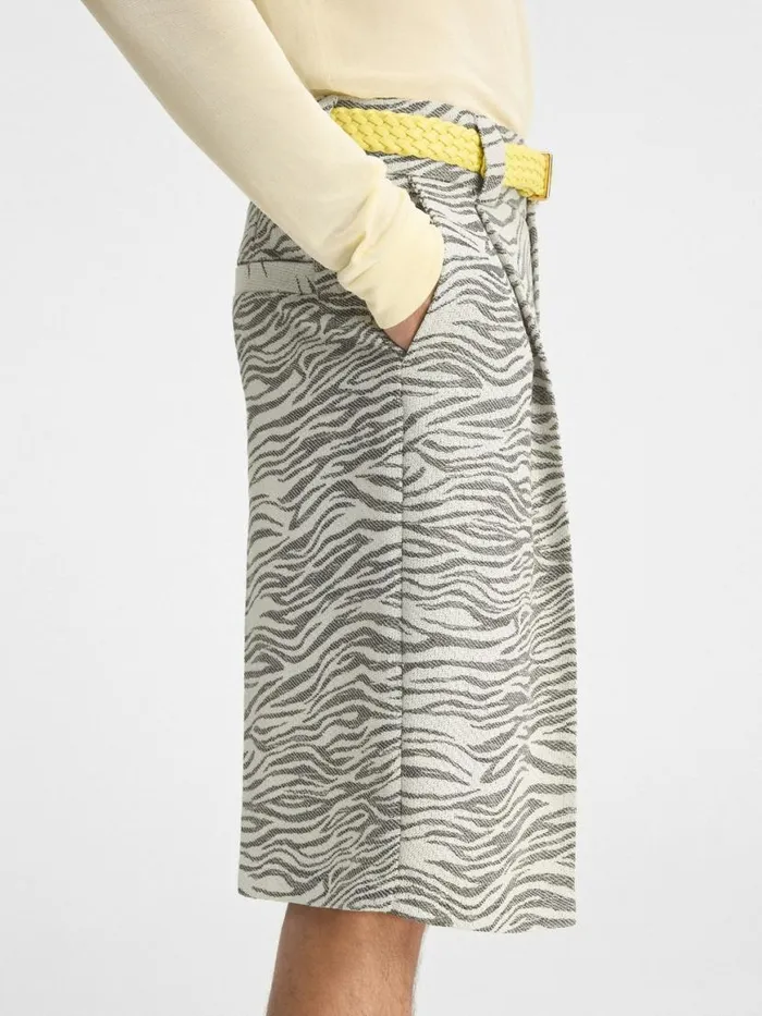 The Navega Shorts Jacquard Mottled Zebra Black Men JACQUEMUS Trousers and Shorts The Navega Shorts Jacquard Mottled Zebra Black Men JACQUEMUS Trousers and Shorts