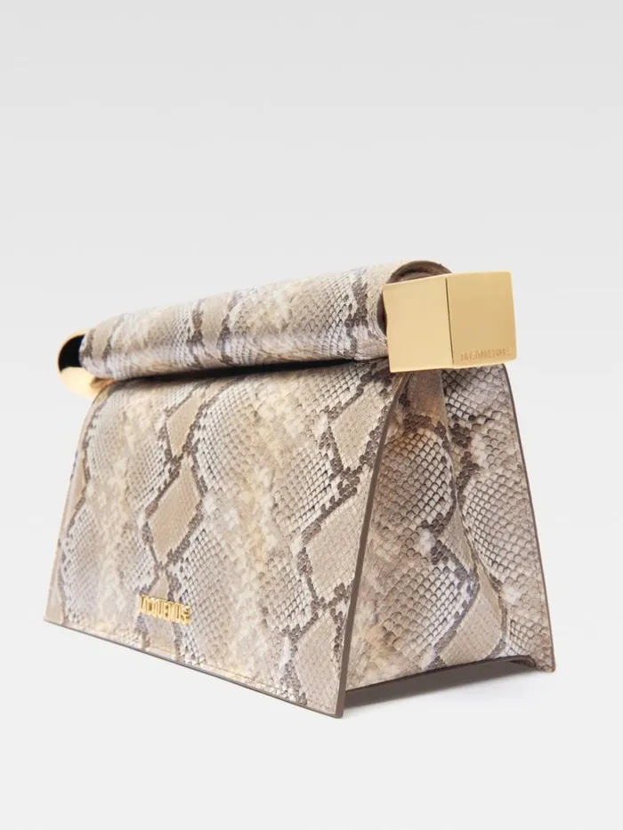 The Rond Carr Clutch Beige Women JACQUEMUS Crossbody and Handbags The Rond Carr Clutch Beige Women JACQUEMUS Crossbody and Handbags