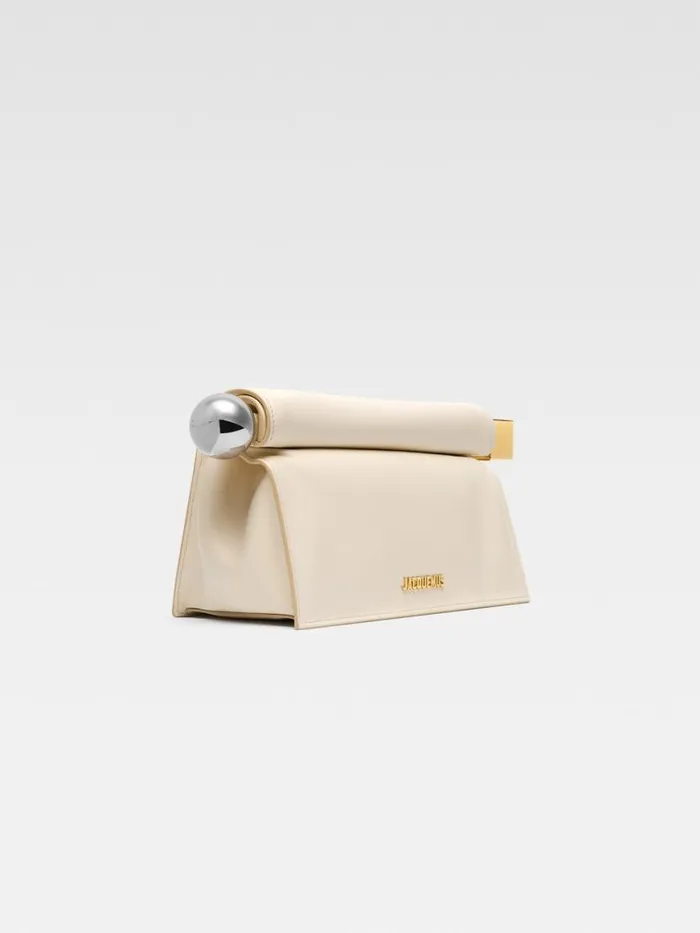 The Rond Carr Clutch Light Ivory Women JACQUEMUS Crossbody and Handbags The Rond Carr Clutch Light Ivory Women JACQUEMUS Crossbody and Handbags