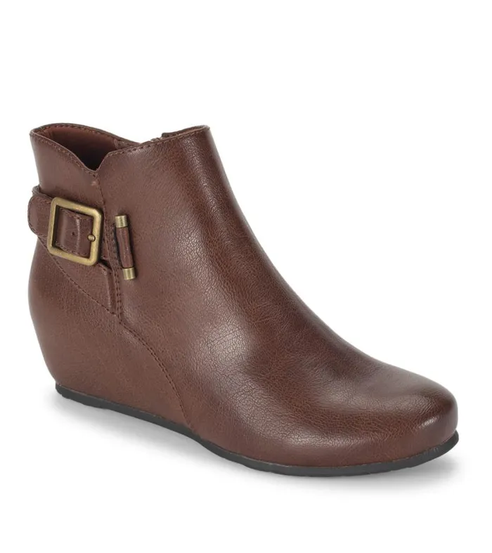 Women Baretraps Booties Serena Wedge Bootie Oak