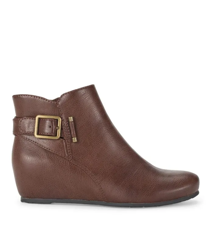 Women Baretraps Booties Serena Wedge Bootie Oak Women Baretraps Booties Serena Wedge Bootie Oak