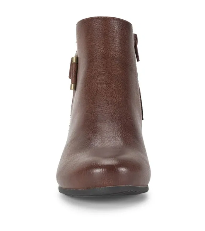 Women Baretraps Booties Serena Wedge Bootie Oak Women Baretraps Booties Serena Wedge Bootie Oak