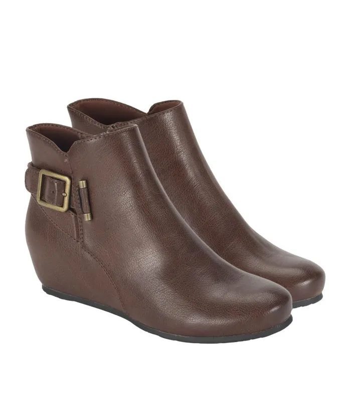 Women Baretraps Booties Serena Wedge Bootie Oak Women Baretraps Booties Serena Wedge Bootie Oak