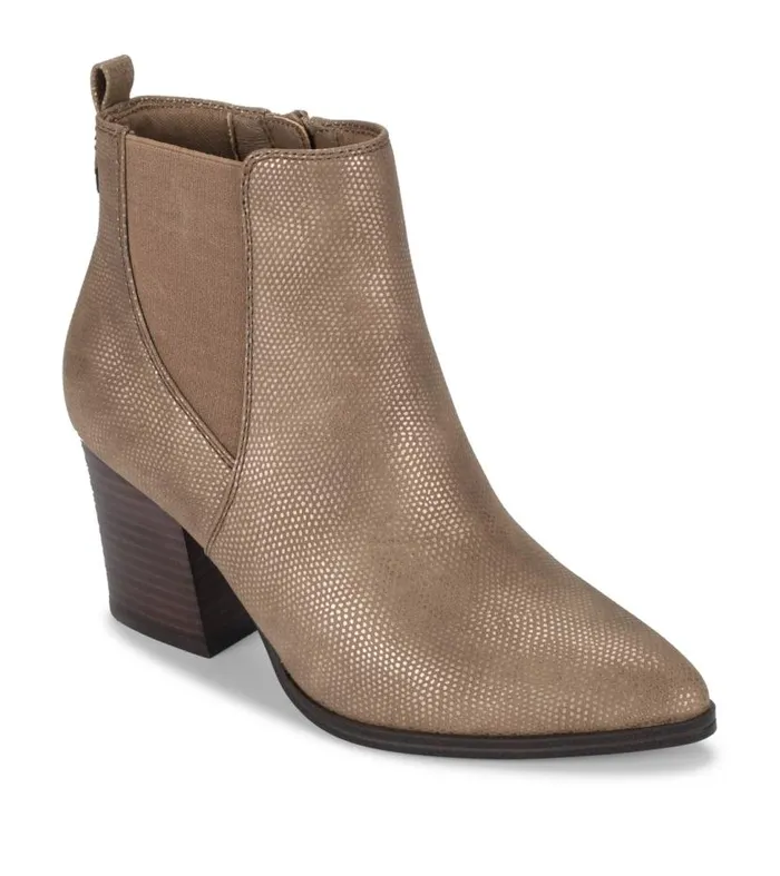 Women Baretraps Booties Yancee Bootie Auburn