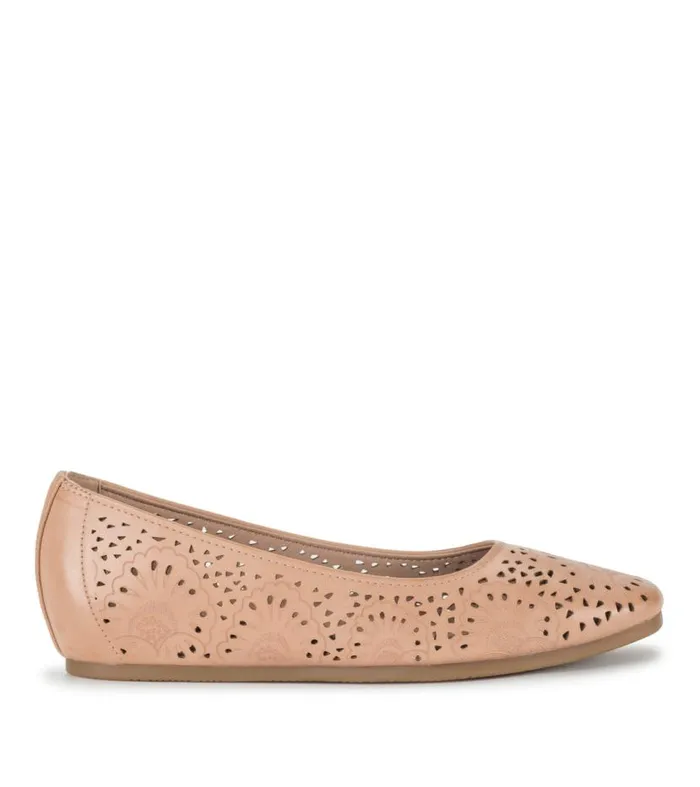 Women Baretraps Flats and Loafers Chika Casual Flat Rouge Women Baretraps Flats and Loafers Chika Casual Flat Rouge
