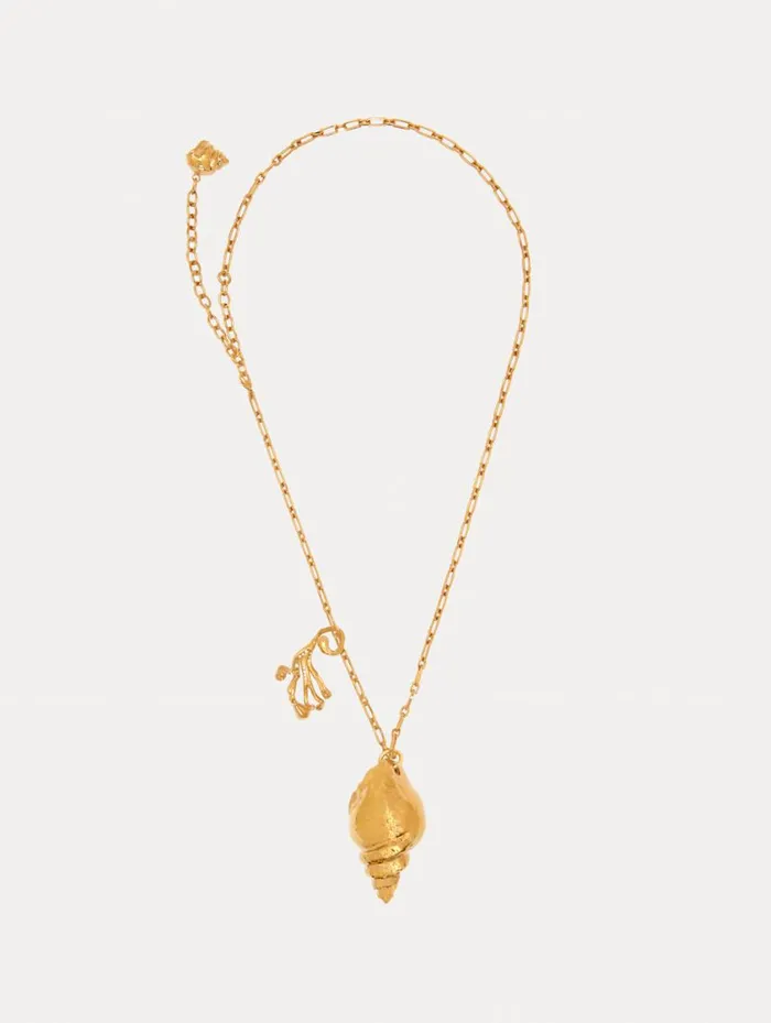 Women Coral and Shell Pendant Necklace Gold Oscar De La Renta Necklaces